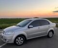 Серый Шевроле Авео, объемом двигателя 1.6 л и пробегом 194 тыс. км за 3100 $, фото 1 на Automoto.ua