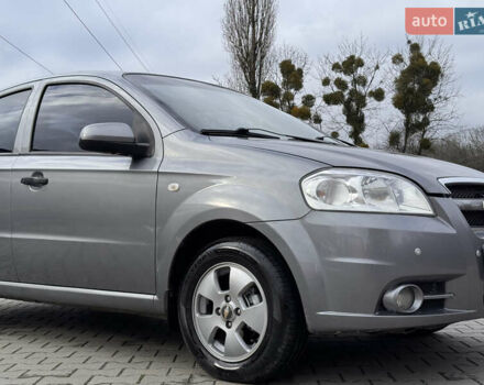 Серый Шевроле Авео, объемом двигателя 1.5 л и пробегом 145 тыс. км за 3799 $, фото 1 на Automoto.ua