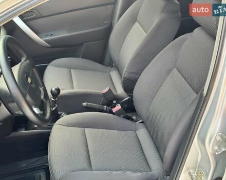 Серый Шевроле Авео, объемом двигателя 1.5 л и пробегом 98 тыс. км за 5550 $, фото 10 на Automoto.ua