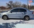 Серый Шевроле Авео, объемом двигателя 1.6 л и пробегом 169 тыс. км за 3800 $, фото 1 на Automoto.ua