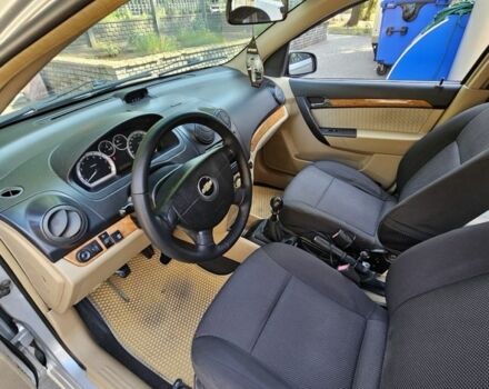 Сірий Шевроле Авео, об'ємом двигуна 1.6 л та пробігом 300 тис. км за 3900 $, фото 8 на Automoto.ua
