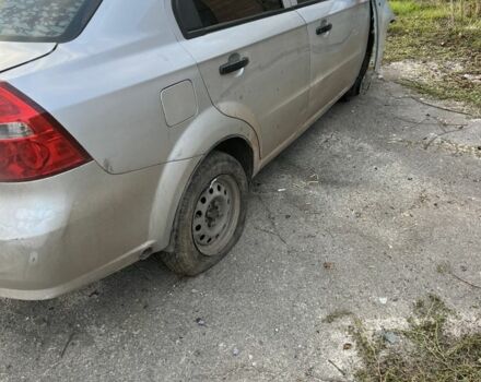 Серый Шевроле Авео, объемом двигателя 1.5 л и пробегом 205 тыс. км за 850 $, фото 2 на Automoto.ua