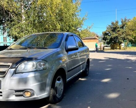 Сірий Шевроле Авео, об'ємом двигуна 1.6 л та пробігом 266 тис. км за 3200 $, фото 2 на Automoto.ua