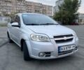 Сірий Шевроле Авео, об'ємом двигуна 1.6 л та пробігом 287 тис. км за 5000 $, фото 1 на Automoto.ua