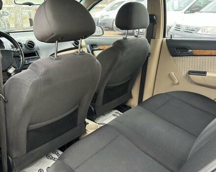 Серый Шевроле Авео, объемом двигателя 1.6 л и пробегом 308 тыс. км за 3700 $, фото 13 на Automoto.ua