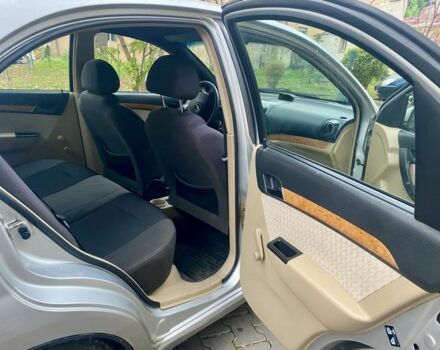 Сірий Шевроле Авео, об'ємом двигуна 1.6 л та пробігом 265 тис. км за 3200 $, фото 4 на Automoto.ua