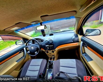 Сірий Шевроле Авео, об'ємом двигуна 1.6 л та пробігом 220 тис. км за 4200 $, фото 9 на Automoto.ua