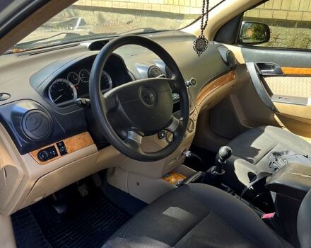 Сірий Шевроле Авео, об'ємом двигуна 1.6 л та пробігом 266 тис. км за 3200 $, фото 4 на Automoto.ua