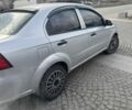 Серый Шевроле Авео, объемом двигателя 1.5 л и пробегом 260 тыс. км за 3700 $, фото 2 на Automoto.ua