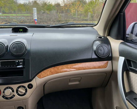 Шевроле Авео 2008 у Хороле на Automoto.ua Сірий Шевроле Авео, об'ємом двигуна 1.6 л та пробігом 163 тис. км за 5550 $, фото 44 на Automoto.ua