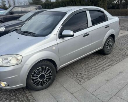 Серый Шевроле Авео, объемом двигателя 1.5 л и пробегом 260 тыс. км за 3700 $, фото 3 на Automoto.ua