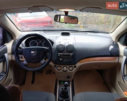 Серый Шевроле Авео, объемом двигателя 1.6 л и пробегом 223 тыс. км за 4200 $, фото 3 на Automoto.ua