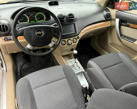 Серый Шевроле Авео, объемом двигателя 1.6 л и пробегом 175 тыс. км за 4350 $, фото 34 на Automoto.ua