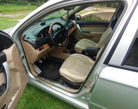 Серый Шевроле Авео, объемом двигателя 1.6 л и пробегом 200 тыс. км за 3600 $, фото 7 на Automoto.ua