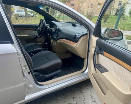 Сірий Шевроле Авео, об'ємом двигуна 1.6 л та пробігом 265 тис. км за 3200 $, фото 7 на Automoto.ua