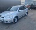 Сірий Шевроле Авео, об'ємом двигуна 1.6 л та пробігом 300 тис. км за 3600 $, фото 1 на Automoto.ua