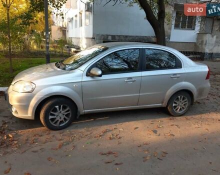 Серый Шевроле Авео, объемом двигателя 1.6 л и пробегом 170 тыс. км за 5500 $, фото 1 на Automoto.ua