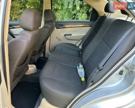 Серый Шевроле Авео, объемом двигателя 1.6 л и пробегом 260 тыс. км за 2499 $, фото 25 на Automoto.ua