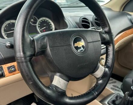 Серый Шевроле Авео, объемом двигателя 1.6 л и пробегом 308 тыс. км за 3700 $, фото 6 на Automoto.ua