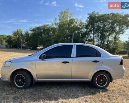 Сірий Шевроле Авео, об'ємом двигуна 1.5 л та пробігом 220 тис. км за 4300 $, фото 1 на Automoto.ua