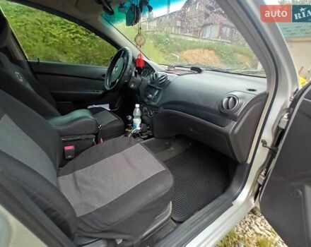 Серый Шевроле Авео, объемом двигателя 1.5 л и пробегом 161 тыс. км за 4000 $, фото 11 на Automoto.ua