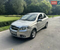 Серый Шевроле Авео, объемом двигателя 1.6 л и пробегом 237 тыс. км за 3800 $, фото 1 на Automoto.ua
