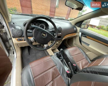 Сірий Шевроле Авео, об'ємом двигуна 1.6 л та пробігом 141 тис. км за 4900 $, фото 6 на Automoto.ua