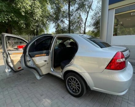 Сірий Шевроле Авео, об'ємом двигуна 1.6 л та пробігом 300 тис. км за 3900 $, фото 16 на Automoto.ua
