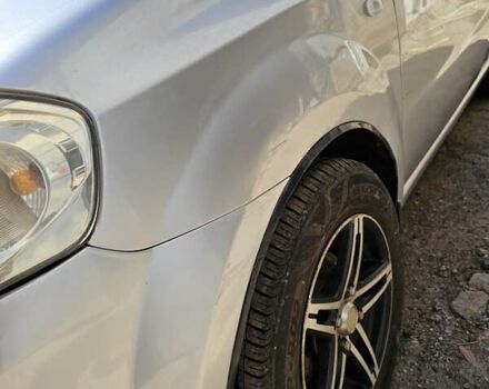 Сірий Шевроле Авео, об'ємом двигуна 1.5 л та пробігом 150 тис. км за 2600 $, фото 4 на Automoto.ua