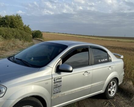 Серый Шевроле Авео, объемом двигателя 1.6 л и пробегом 260 тыс. км за 2700 $, фото 2 на Automoto.ua