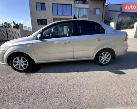 Серый Шевроле Авео, объемом двигателя 1.6 л и пробегом 141 тыс. км за 5000 $, фото 1 на Automoto.ua
