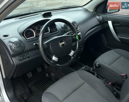 Серый Шевроле Авео, объемом двигателя 1.5 л и пробегом 180 тыс. км за 4300 $, фото 16 на Automoto.ua