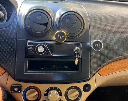 Сірий Шевроле Авео, об'ємом двигуна 1.6 л та пробігом 266 тис. км за 3200 $, фото 7 на Automoto.ua