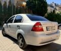 Серый Шевроле Авео, объемом двигателя 1.5 л и пробегом 170 тыс. км за 4500 $, фото 1 на Automoto.ua
