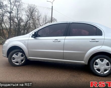 Серый Шевроле Авео, объемом двигателя 1.6 л и пробегом 170 тыс. км за 3900 $, фото 3 на Automoto.ua