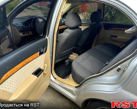 Сірий Шевроле Авео, об'ємом двигуна 1.6 л та пробігом 185 тис. км за 4899 $, фото 11 на Automoto.ua