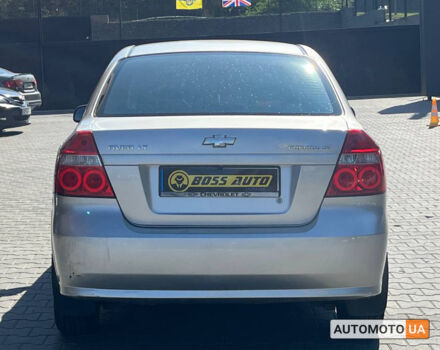 Серый Шевроле Авео, объемом двигателя 1.5 л и пробегом 150 тыс. км за 5600 $, фото 4 на Automoto.ua