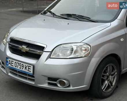 Серый Шевроле Авео, объемом двигателя 1.6 л и пробегом 198 тыс. км за 3700 $, фото 2 на Automoto.ua