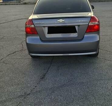Серый Шевроле Авео, объемом двигателя 1.4 л и пробегом 183 тыс. км за 5200 $, фото 6 на Automoto.ua