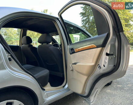 Серый Шевроле Авео, объемом двигателя 1.6 л и пробегом 260 тыс. км за 2499 $, фото 27 на Automoto.ua