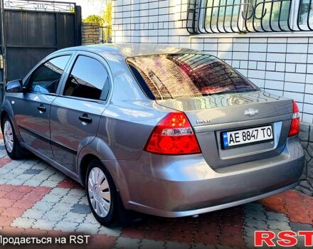 Серый Шевроле Авео, объемом двигателя 1.5 л и пробегом 260 тыс. км за 3800 $, фото 3 на Automoto.ua