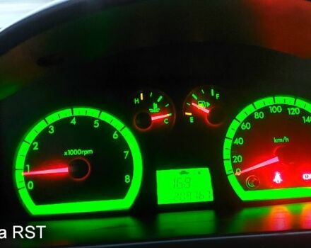 Серый Шевроле Авео, объемом двигателя 1.5 л и пробегом 210 тыс. км за 3700 $, фото 6 на Automoto.ua