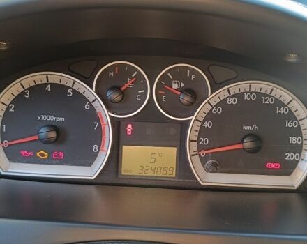 Серый Шевроле Авео, объемом двигателя 1.5 л и пробегом 325 тыс. км за 2850 $, фото 7 на Automoto.ua