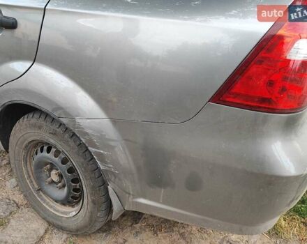 Серый Шевроле Авео, объемом двигателя 1.5 л и пробегом 192 тыс. км за 3700 $, фото 3 на Automoto.ua