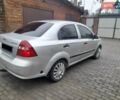 Серый Шевроле Авео, объемом двигателя 1.5 л и пробегом 240 тыс. км за 3750 $, фото 5 на Automoto.ua