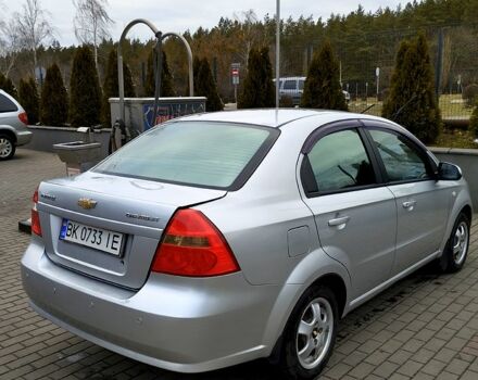 Серый Шевроле Авео, объемом двигателя 1.6 л и пробегом 216 тыс. км за 3400 $, фото 2 на Automoto.ua