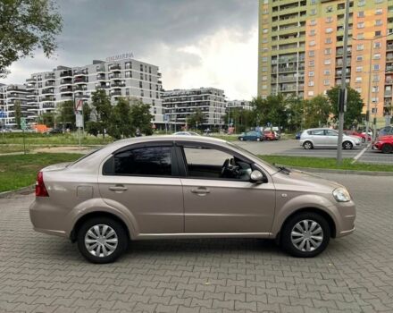 Серый Шевроле Авео, объемом двигателя 1.6 л и пробегом 211 тыс. км за 4100 $, фото 3 на Automoto.ua