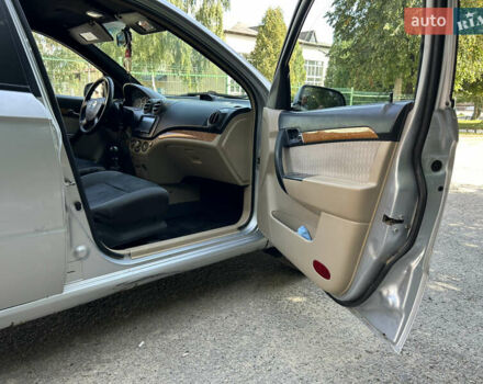Серый Шевроле Авео, объемом двигателя 1.6 л и пробегом 260 тыс. км за 2499 $, фото 30 на Automoto.ua