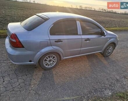 Серый Шевроле Авео, объемом двигателя 1.5 л и пробегом 240 тыс. км за 3400 $, фото 2 на Automoto.ua