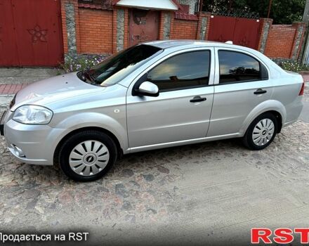 Серый Шевроле Авео, объемом двигателя 1.5 л и пробегом 165 тыс. км за 4900 $, фото 1 на Automoto.ua